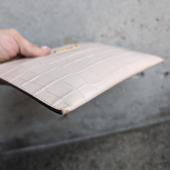 Michael Kors Croc Wristlet - Picture 10 of 16